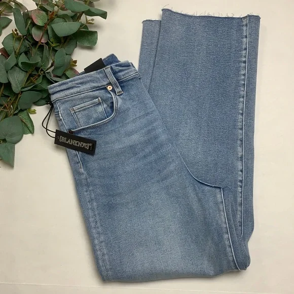 Blank NYC The Baxter Ribcage Straight Leg Raw Hem Jeans - Picture 5 of 12